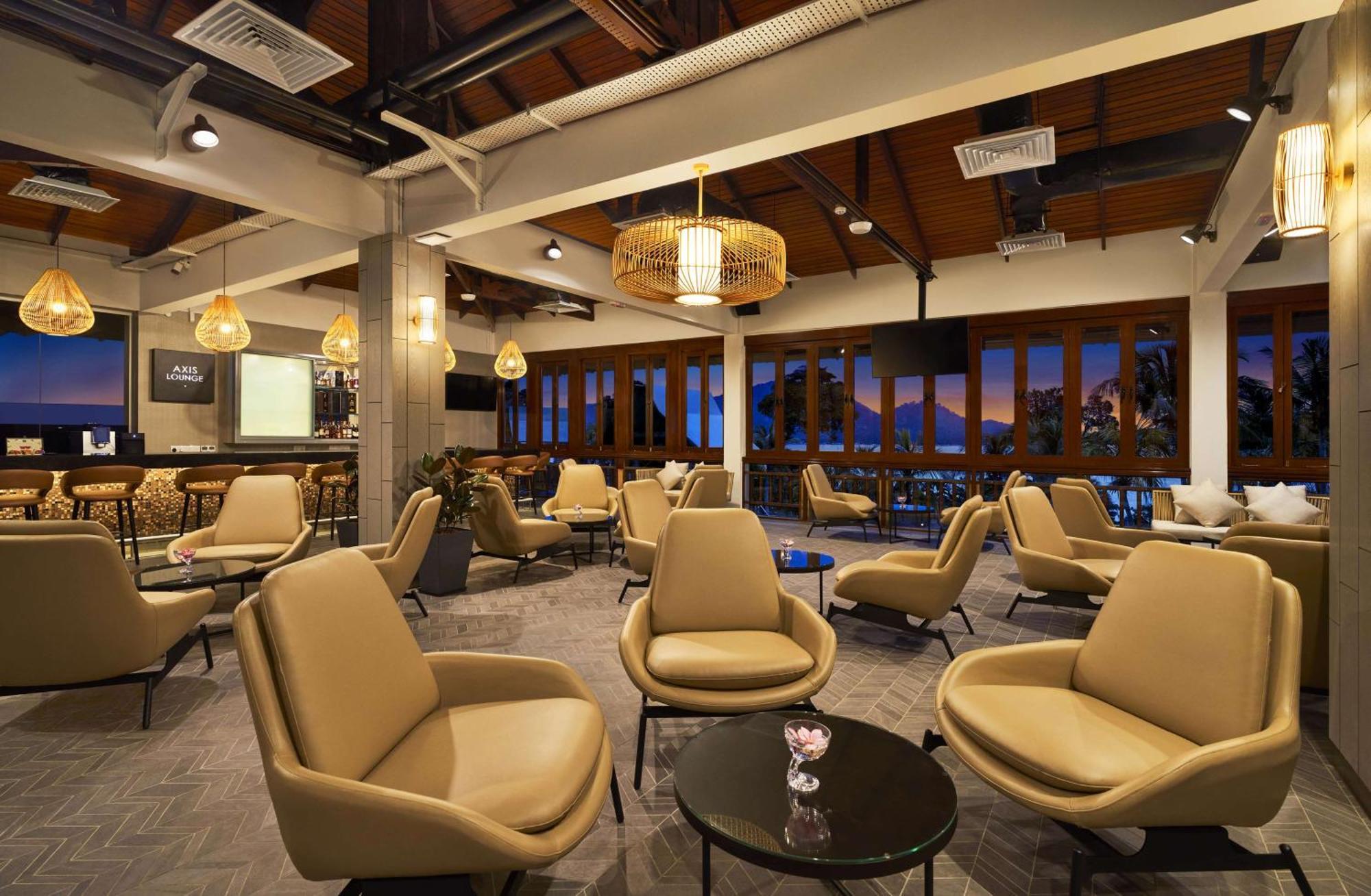 Doubletree By Hilton Damai Laut Hotel Lumut Exterior foto