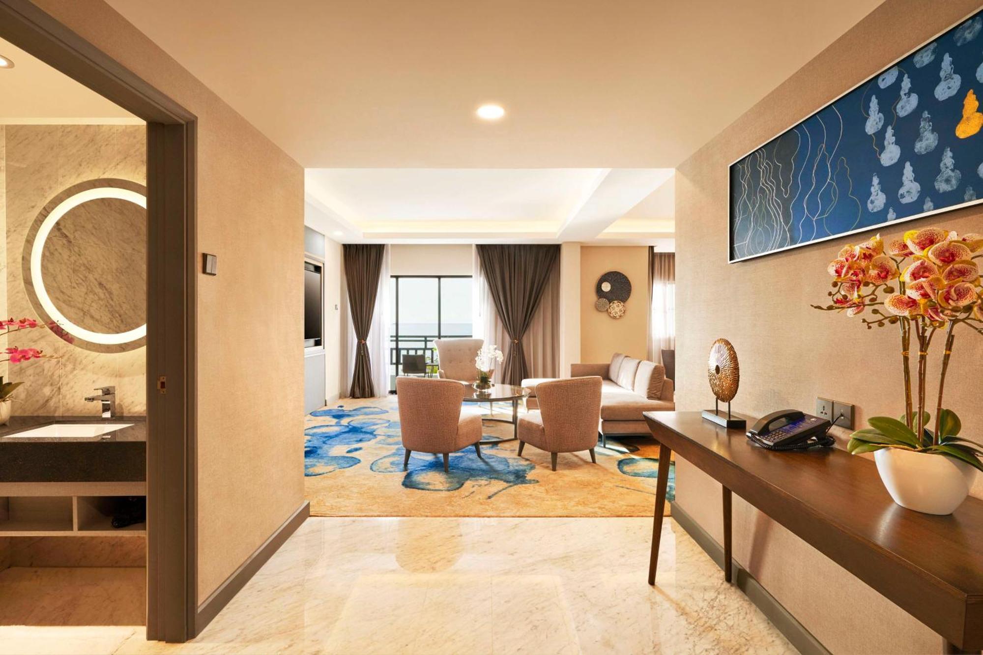 Doubletree By Hilton Damai Laut Hotel Lumut Exterior foto