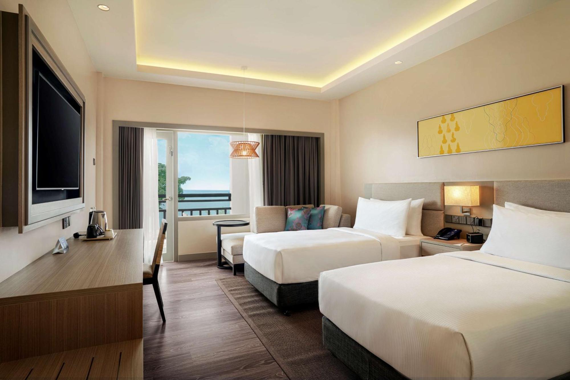 Doubletree By Hilton Damai Laut Hotel Lumut Exterior foto