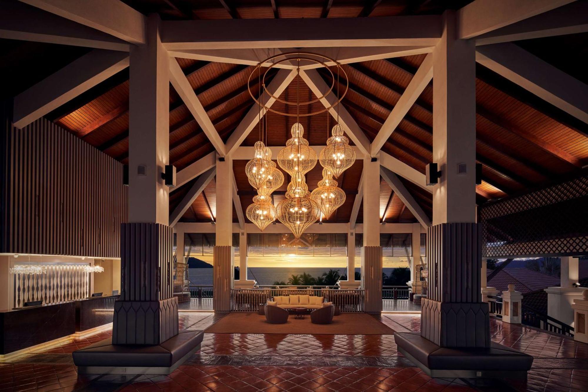 Doubletree By Hilton Damai Laut Hotel Lumut Exterior foto