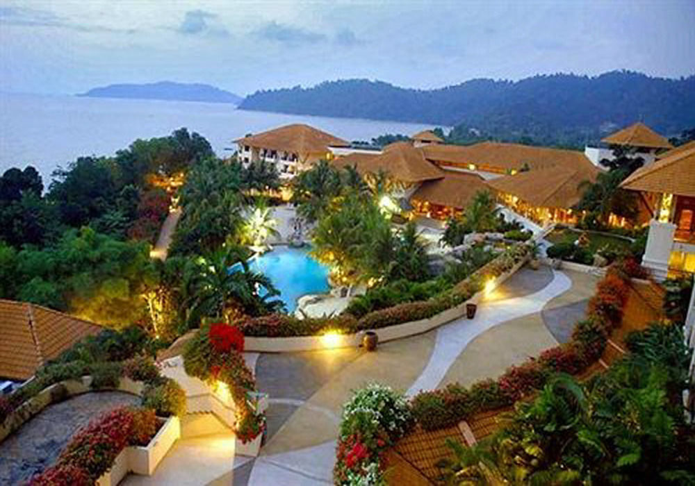 Doubletree By Hilton Damai Laut Hotel Lumut Exterior foto